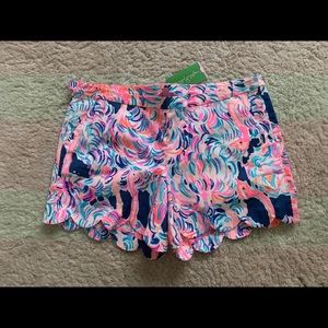 Lily Pulitzer scalloped shorts size 10
